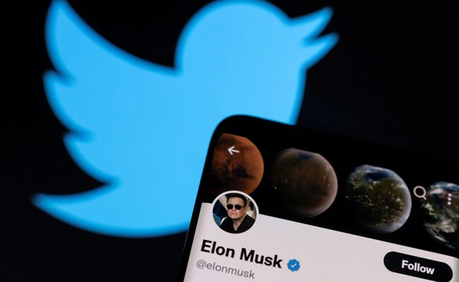 Elon Musk is now the world's most followed Twitter user